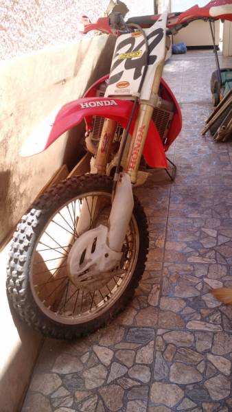 MOTO ENDURO PARA REPARAR,