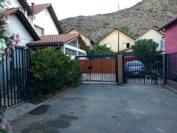 SE VENDE CASA BRISAS DEL MAIPO