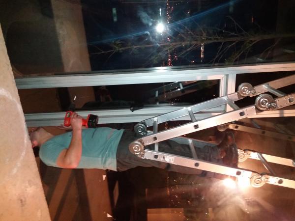 INSTALADOR DE CORTINAS 