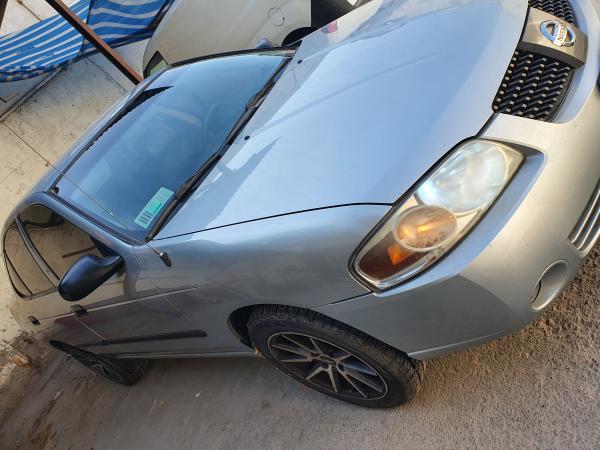 VENDO AUTO NISSAN SENTRA 