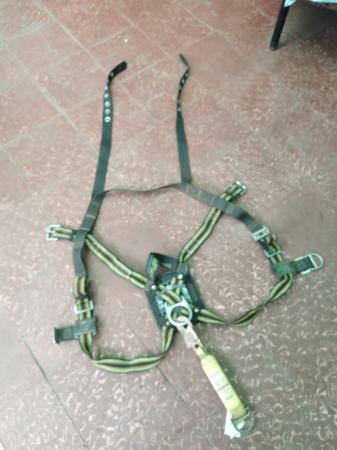 ARNÉS DE SEGURIDAD