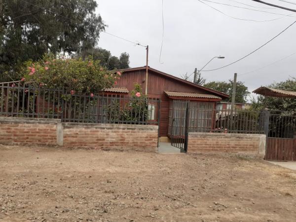 ARRIENDO CASA AMOBLADA