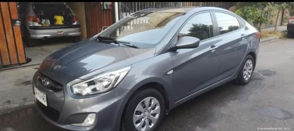 HYUNDAI EXCELENTE ESTADO