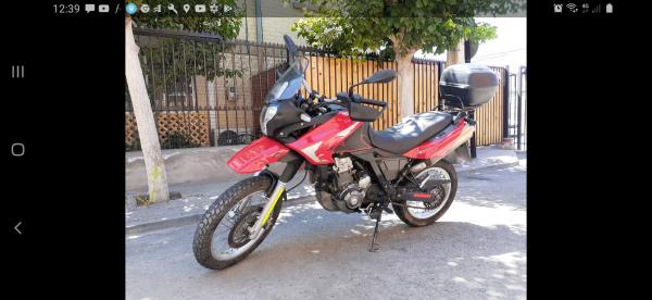 VENDO MOTO APRILIA PEGASO 650 