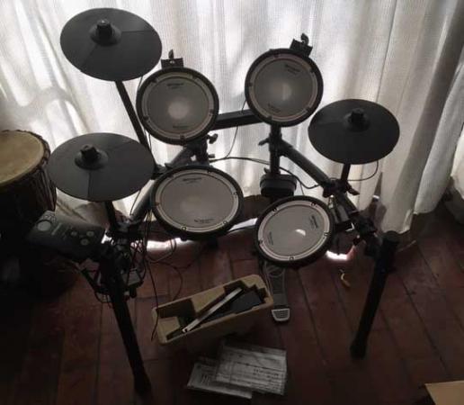 VENDO BATERÍA ELECTRÓNICA ROLAND TD-1MK