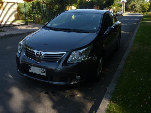 TOYOTA AVENSIS FULL EQUIPO