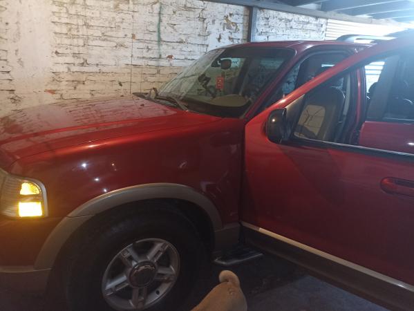 FORD EXPLORER EDDIEBAUER 2003