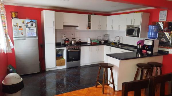 VENTA DE CASA AMOBLADA
