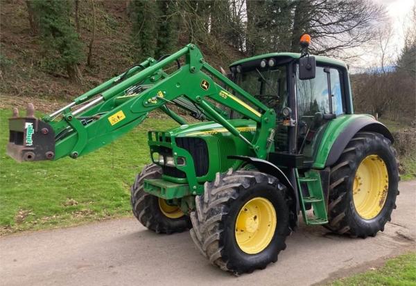 TRACTOR AGRÍCOLA JOHN DEERE 6420S