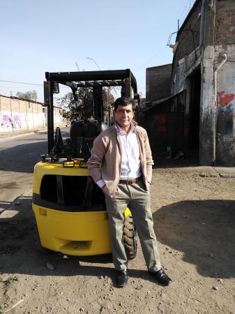 ARRIENDO GRUA HORQUILLA 2.5 TON
