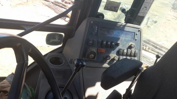 VENDO EXCAVADORA AÑO 2012