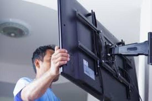 VENTA E INSTALACIÓN DE SOPORTES PARA TV