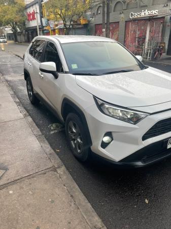 TOYOTA RAV 4 LE 2.0