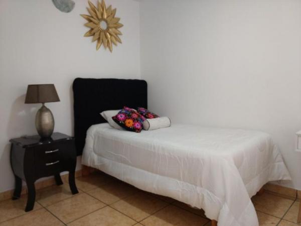 PIEZA ARRIENDO 