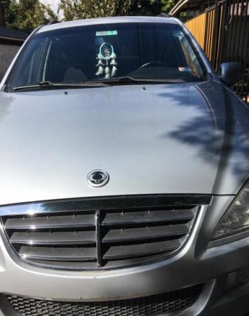 VENDO AUTO SSANGYOUNG NEW KYRON AÑO 2011-101MIL KM