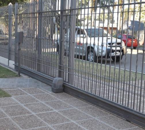 PORTÓN AUTOMÁTICO 