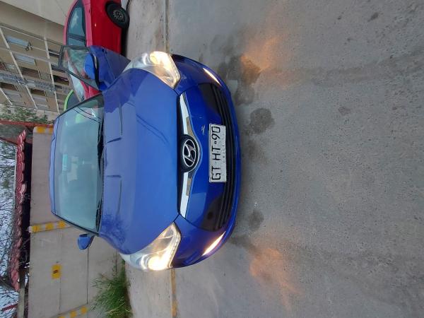 VENDO HYUNDAI VELOSTER GLS 1.6