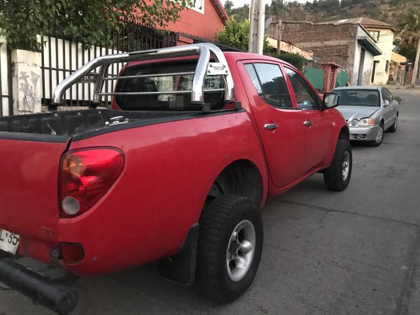 VENDO MITSUBISHI L200 KATANA
