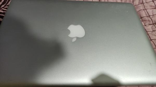 VENDO MACBOOK PRO 