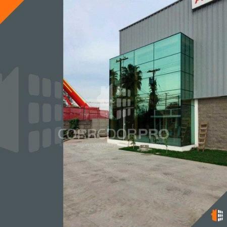 CONDOMINIO DE 4 OFICINAS DE PRIMER NIVEL