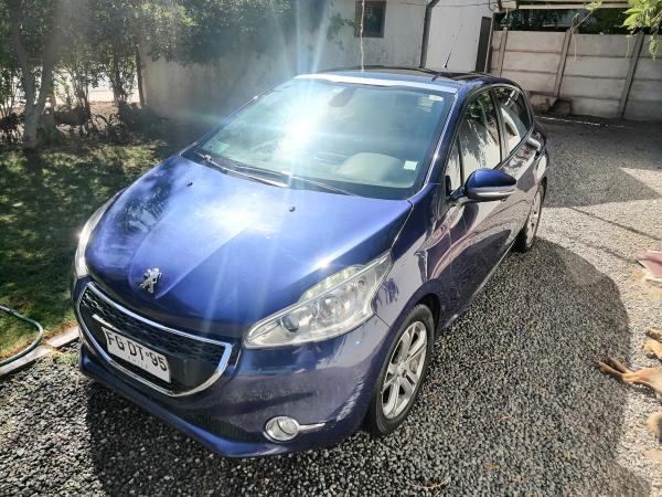 PEUGEOT 208 1.2