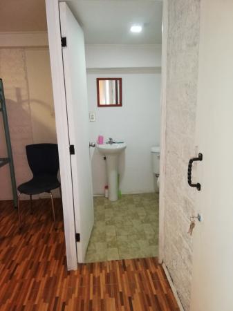 PIEZA CON BAÑO PRIVADO