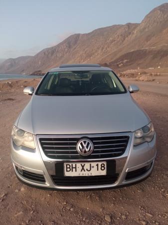 VOLKSWAGEN PASSAT 1.8 TSI TURBO AT 