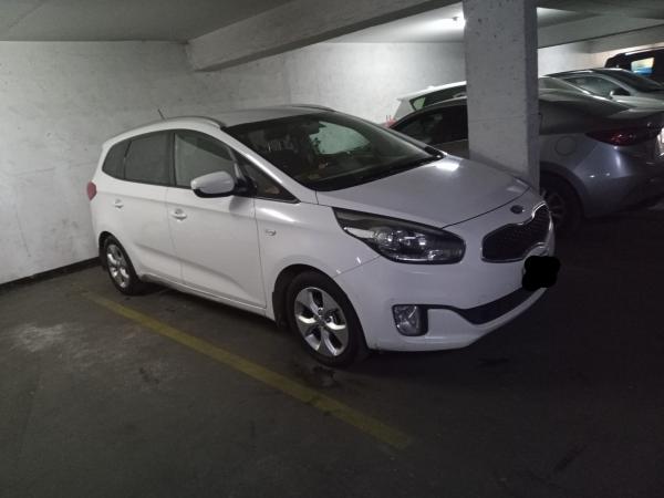 KIA CARENS STATION WAGON 