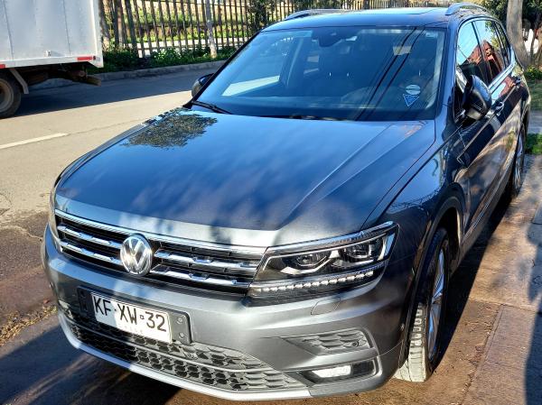 VENDO VOLKSWAGEN TIGUAN HIGHLINE 1.4, 7 PASAJEROS