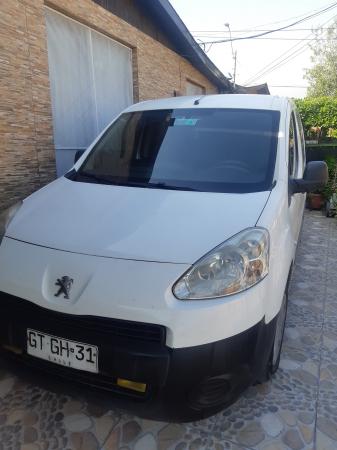 PEUGEOT PARNERT - 2014