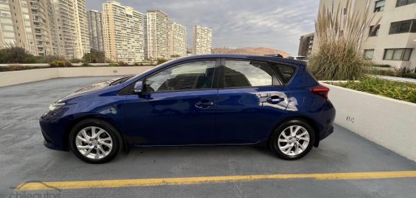 TOYOTA AURIS 1.6 AUTOMÁTICO 