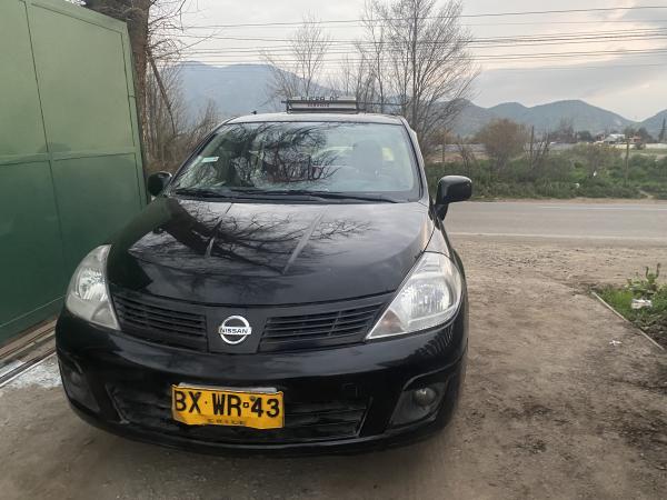 VENDO COLECTIVO NISSAN TIIDA 