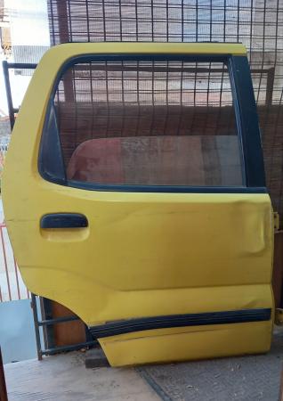 VENDO PUERTA SUZUKI IGNIS 2006