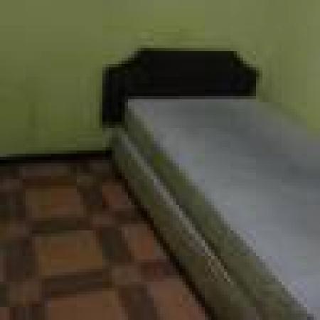 ARRIENDO PIEZA 