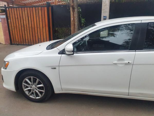 MITSUBISHI LANCER 1.6 R/T MANUAL