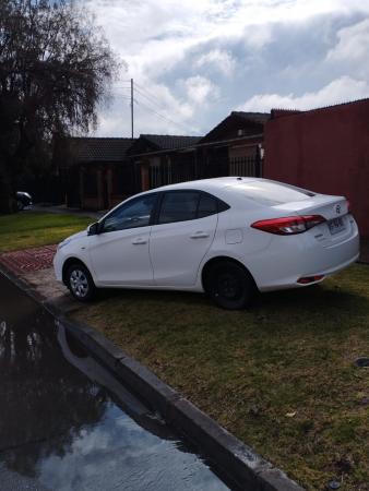 TOYOTA YARIS 2022 SIN AIRE 2.400 KLS 