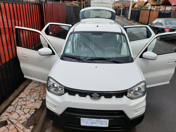 VENDO SUZUKI SPRESSO AÑO 2021