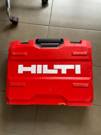CLAVADORA A GAS HILTI GX3