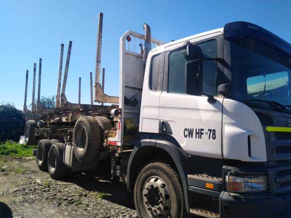 SCANIA P380 6X4 FORESTAL
