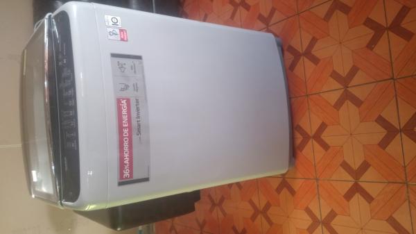 VENDO LABADORA   CON EJE MOTOR QUEBRADO 