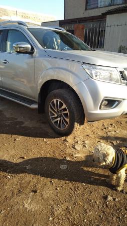 NISSAN NP300 IMPECABLE