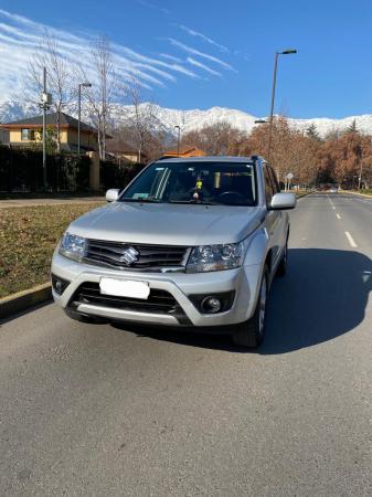 VENDO SUZUKI GRAND NOMADE GLXSPORT 2.4