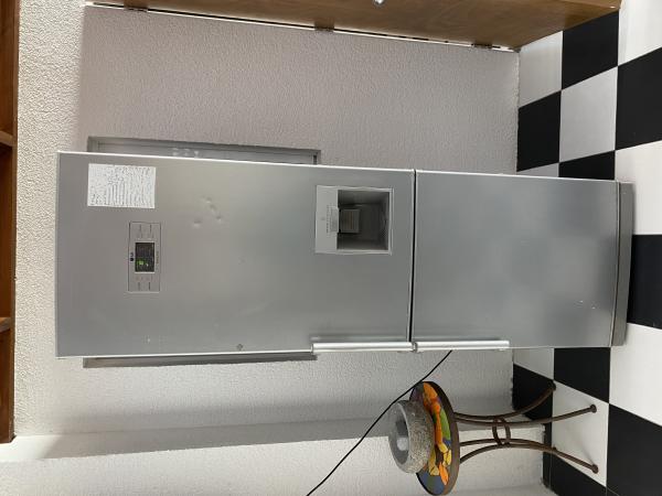 VENDO REFRIGERADOR LG 