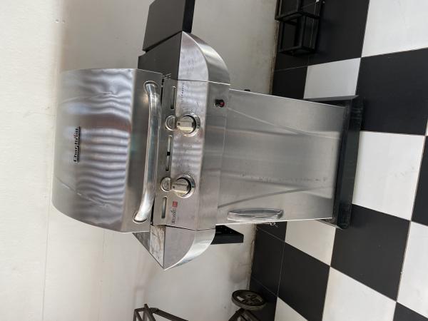 VENDO PARRILLA A GAS 