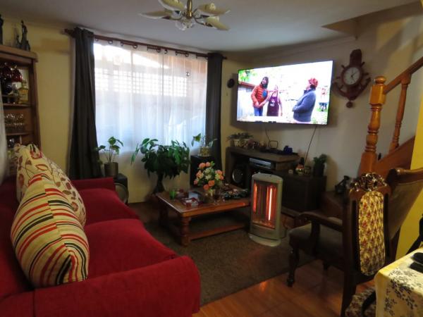 SE  VENDE CASA AMPLIADA EN QUILICURA