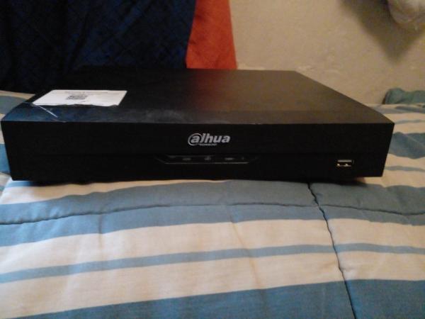 DVR ALHUA DE 16 CANALES CON 6 CAMARAS