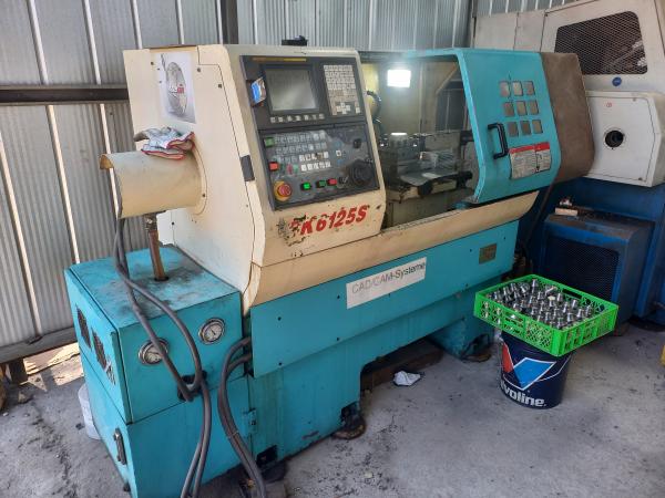 VENDO TORNO PARALELO CNC  CONTROL FANUC