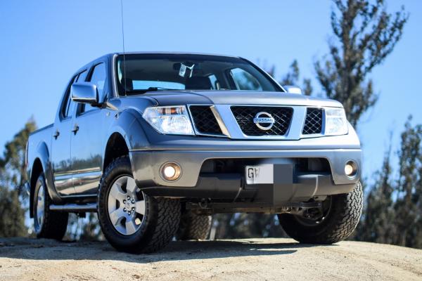 NISSAN NAVARA LUX LE AT - 2015