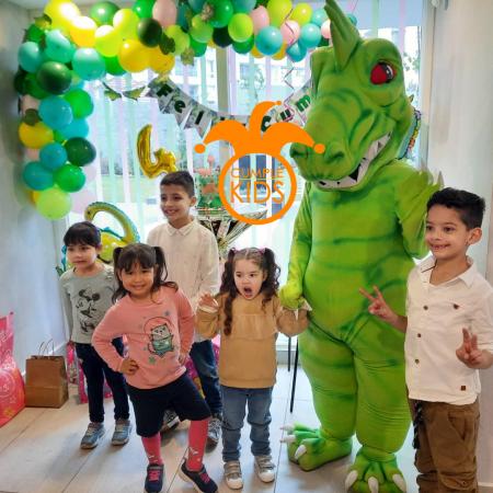 CORPOREO DE DINOSAURIO PARA ARRIENDO