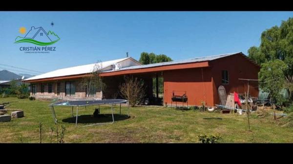 SE VENDE AMPLIA Y HERMOSA CASA 